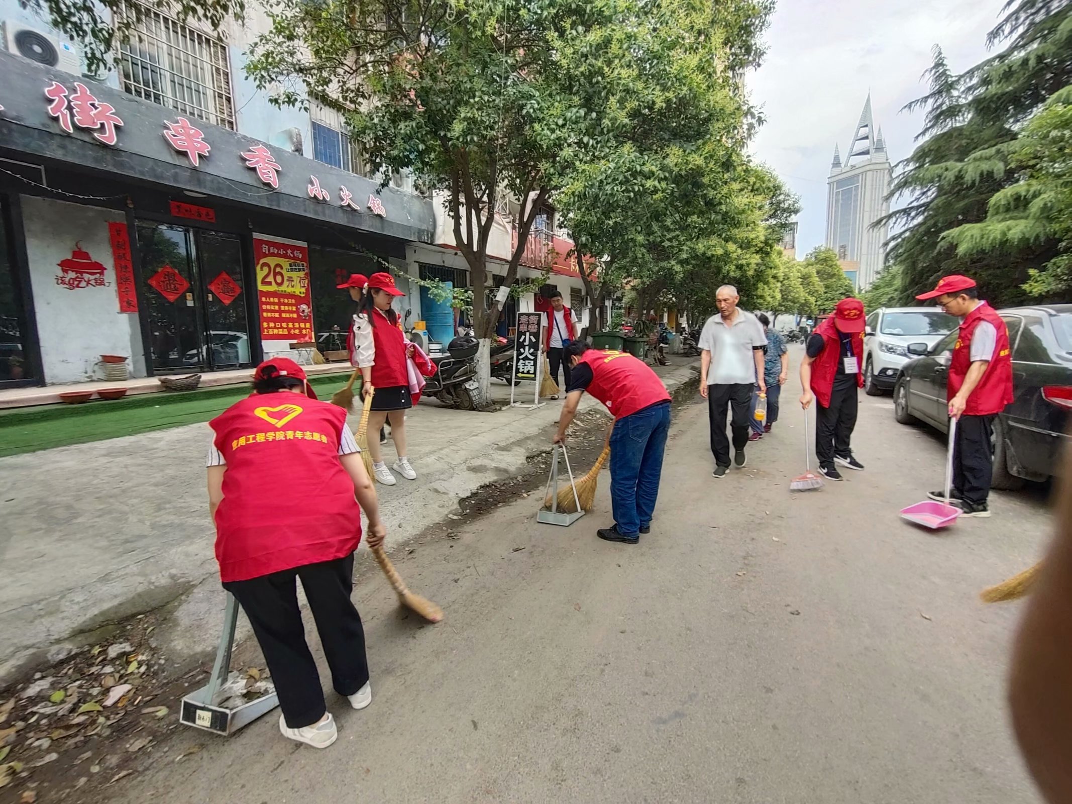 我为青年办实事——我系开展新生宿舍卫生清洁志愿服务